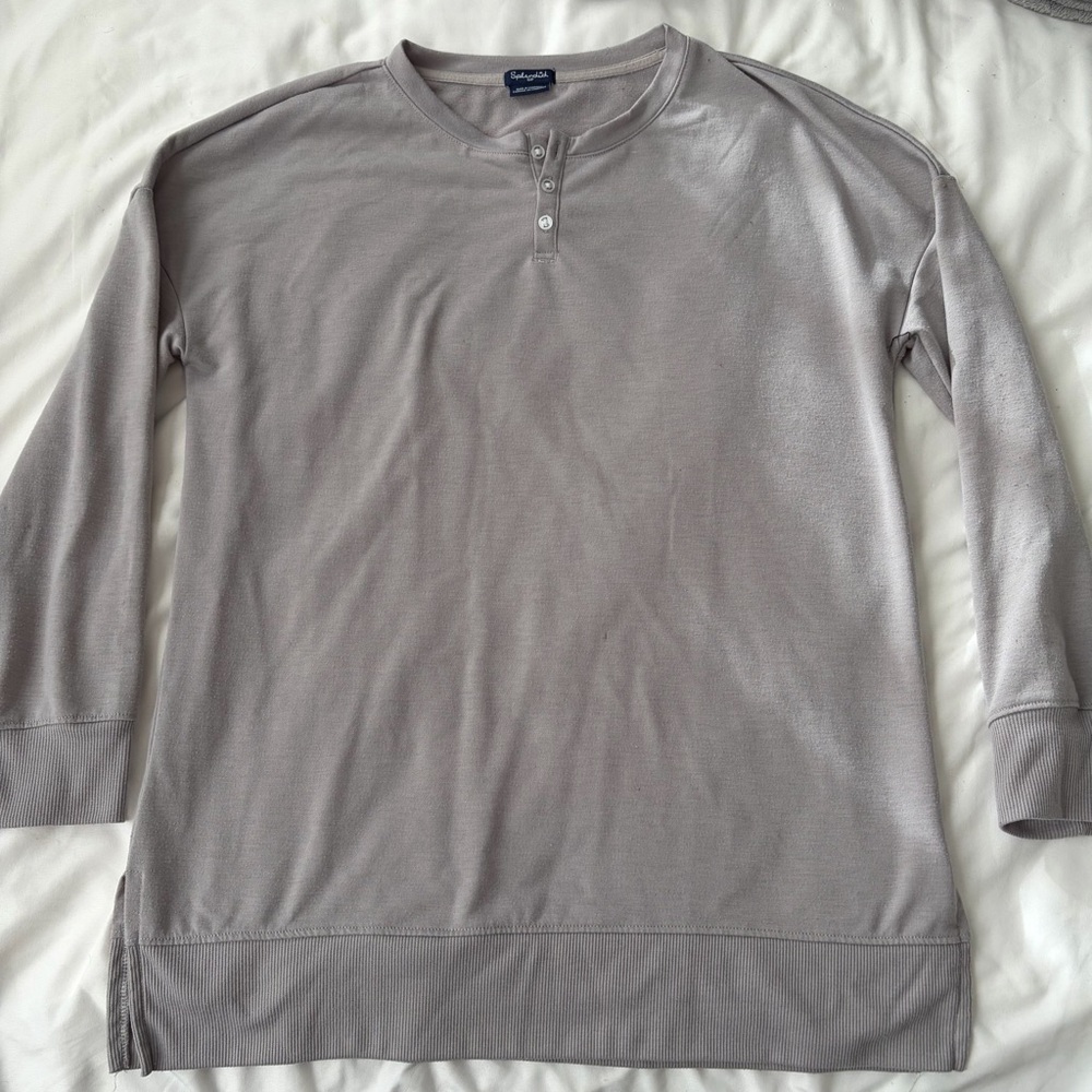 3/$25 Splendid Light Gray Long Sleeve Top